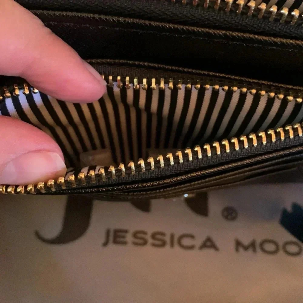 Jessica Moore DUAL CONTRAST Clutch - Picture 7 of 8
